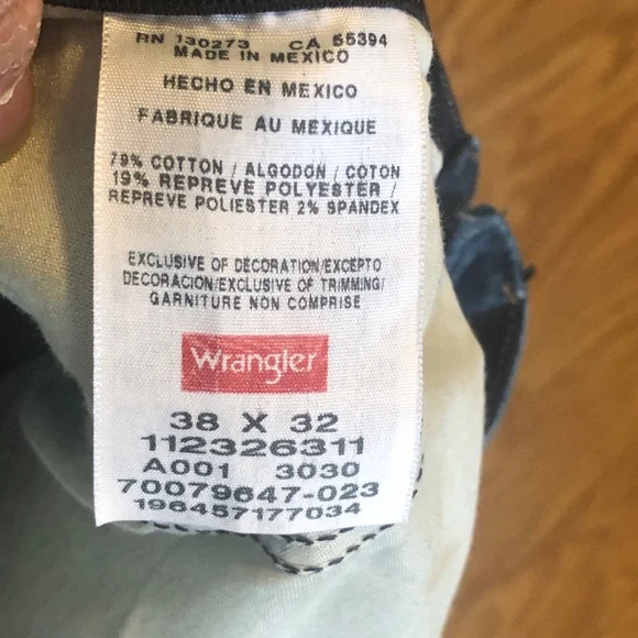 NWT Wrangler Men’s Five Star Premium Relaxed Dark Wash Jeans - Picture 5 of 9